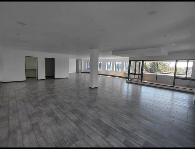 198M² OFFICE TO LET IN BRYANSTON